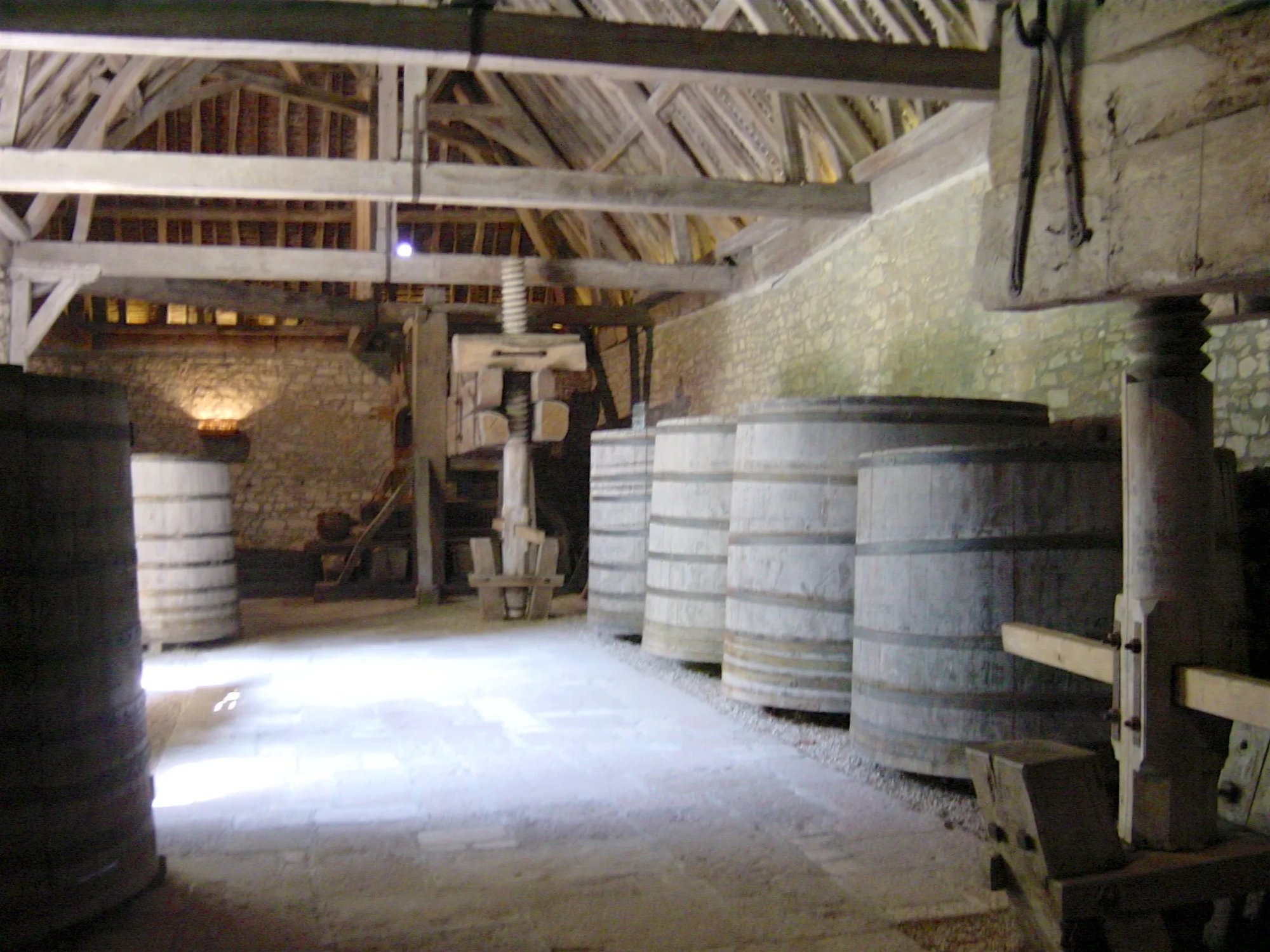 39-medieval-wine-casks.jpg